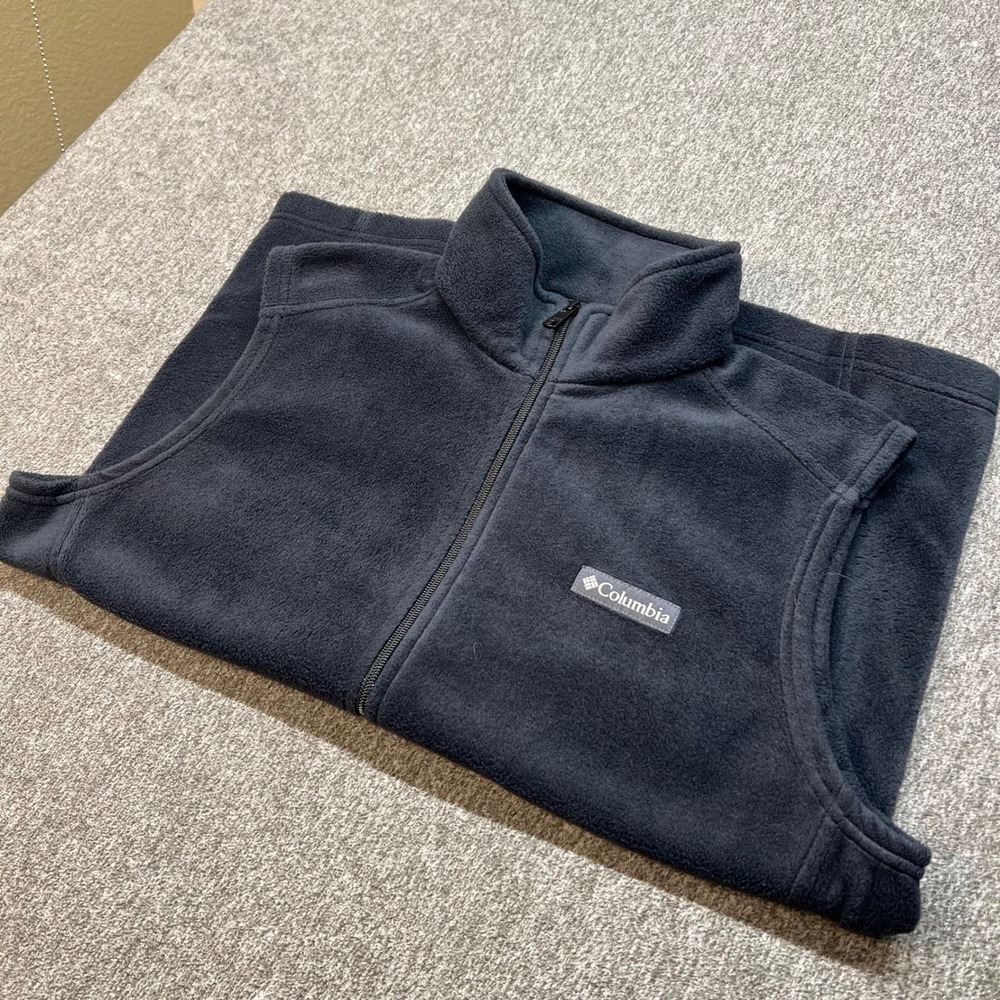 Columbia Mens Steens Mountain Full Zip Fleece Vest Charcoal Gray AM1535 Size M‎